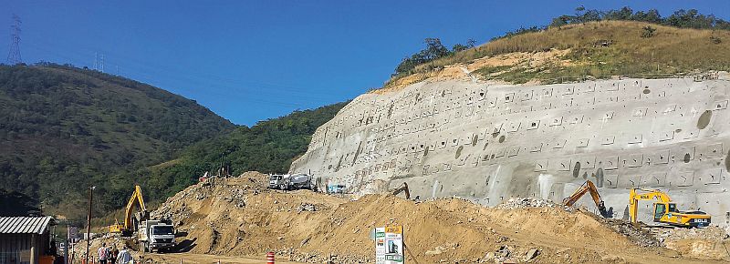 O túnel da Transolímpica: Fácil e rápida estabilização usando ancoragens DSI GRP O túnel da Transolímpica: Fácil e rápida estabilização usando ancoragens DSI GRP
