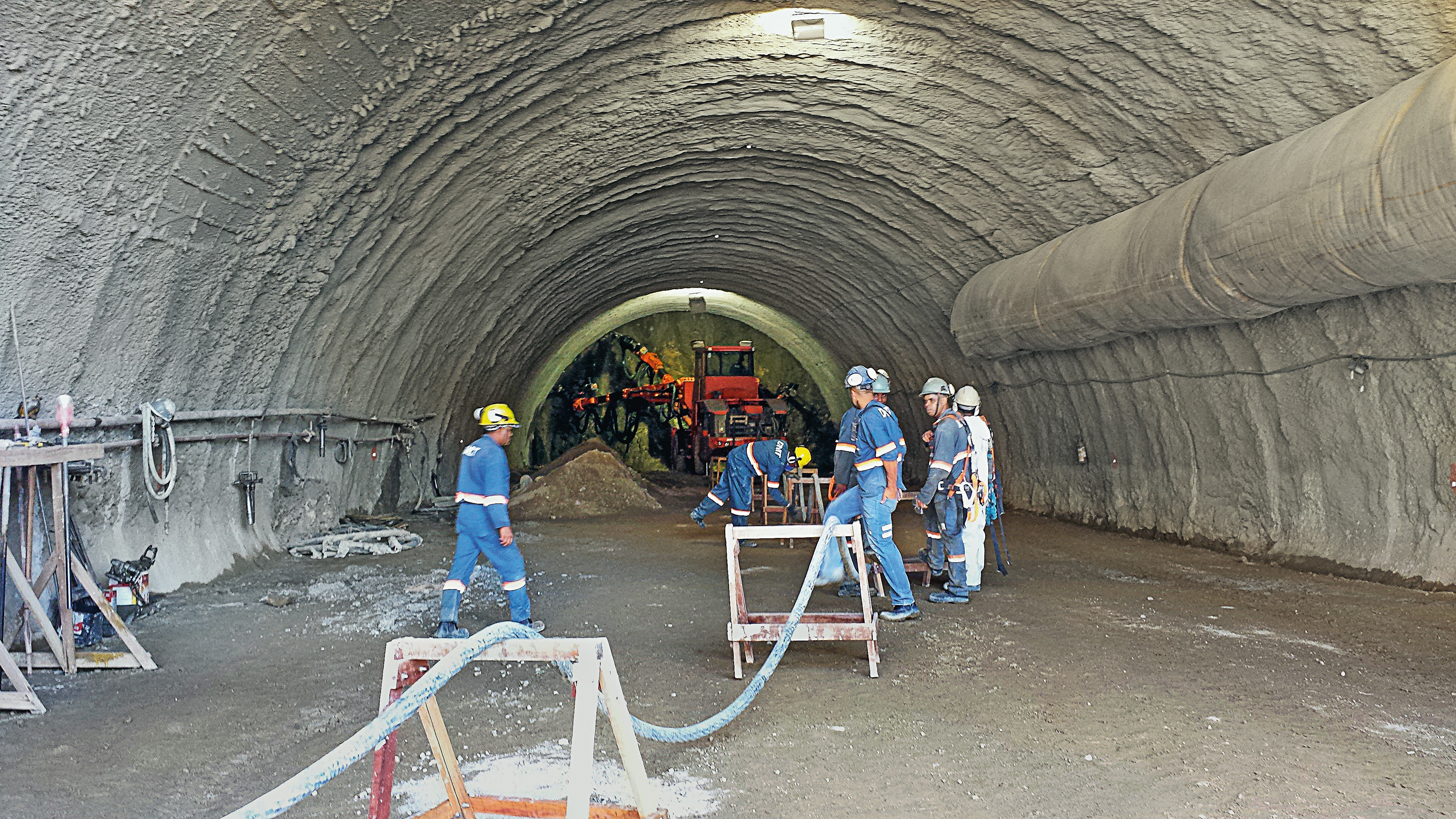 New Tunnels in Brazil: More Safety with DSI Rock Bolts New Tunnels in Brazil: More Safety with DSI Rock Bolts